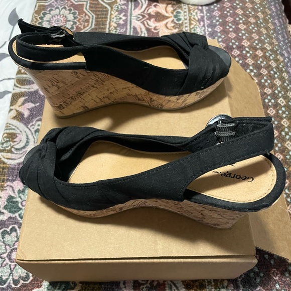 Black Wedge sandals size 7 - Picture 1 of 1
